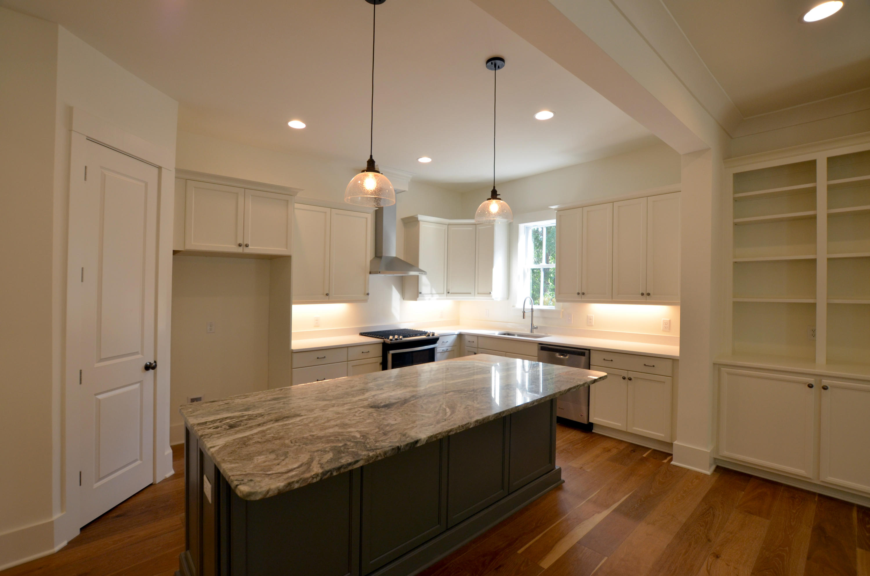 325 Mercantile Road McClellanville, SC 29458 - Photo 6 of 33 kitchen