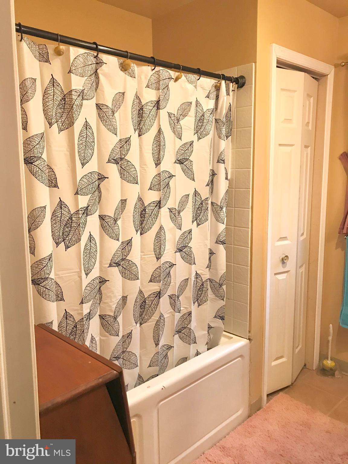 3627 Lower Road Bristol, PA 19007 - Photo 28 of 39 Master Bath