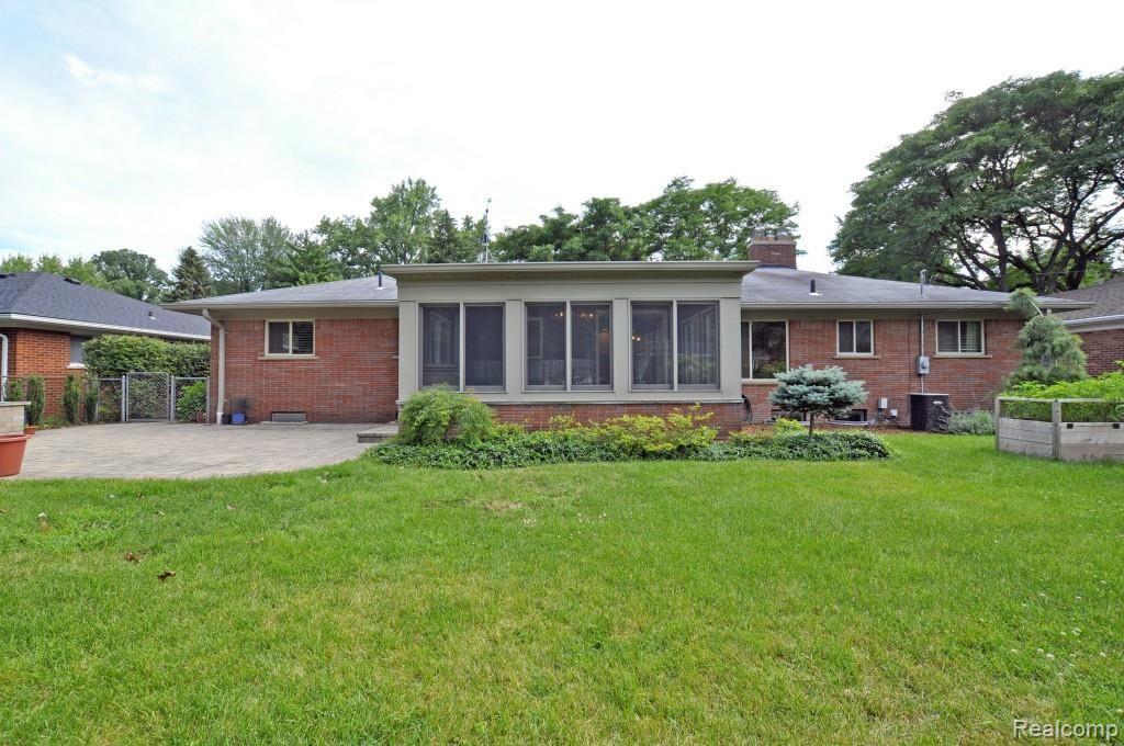 482 Shoreham Road Grosse Pointe, MI 48236 - Photo 32 of 34 31.jpg