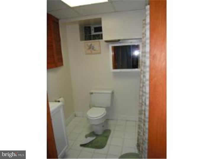 6 Lanfair Road Cheltenham, PA 19012 - Photo 14 of 19 Bathroom
