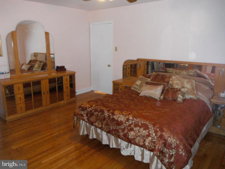 6 Lanfair Road Cheltenham, PA 19012 - Photo 6 of 19 Bedroom - Main