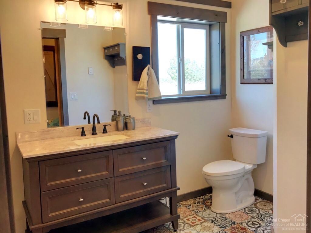 7210 Wiley Road Powell Butte, OR 97753 - Photo 3 of 13 Additional Photo