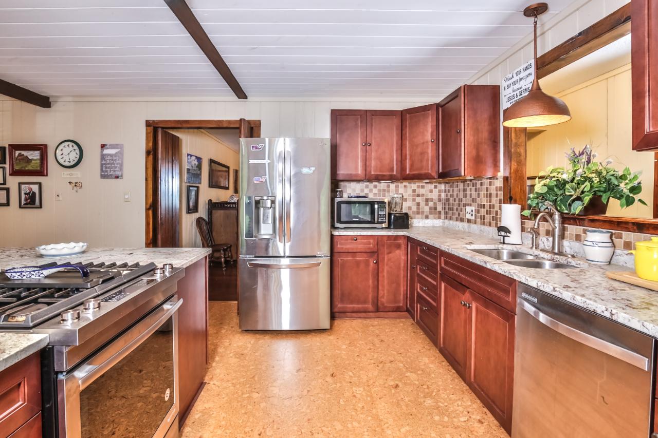 9201 Davies Road Minocqua, WI 54548 - Photo 19 of 44 Gallery Image 19