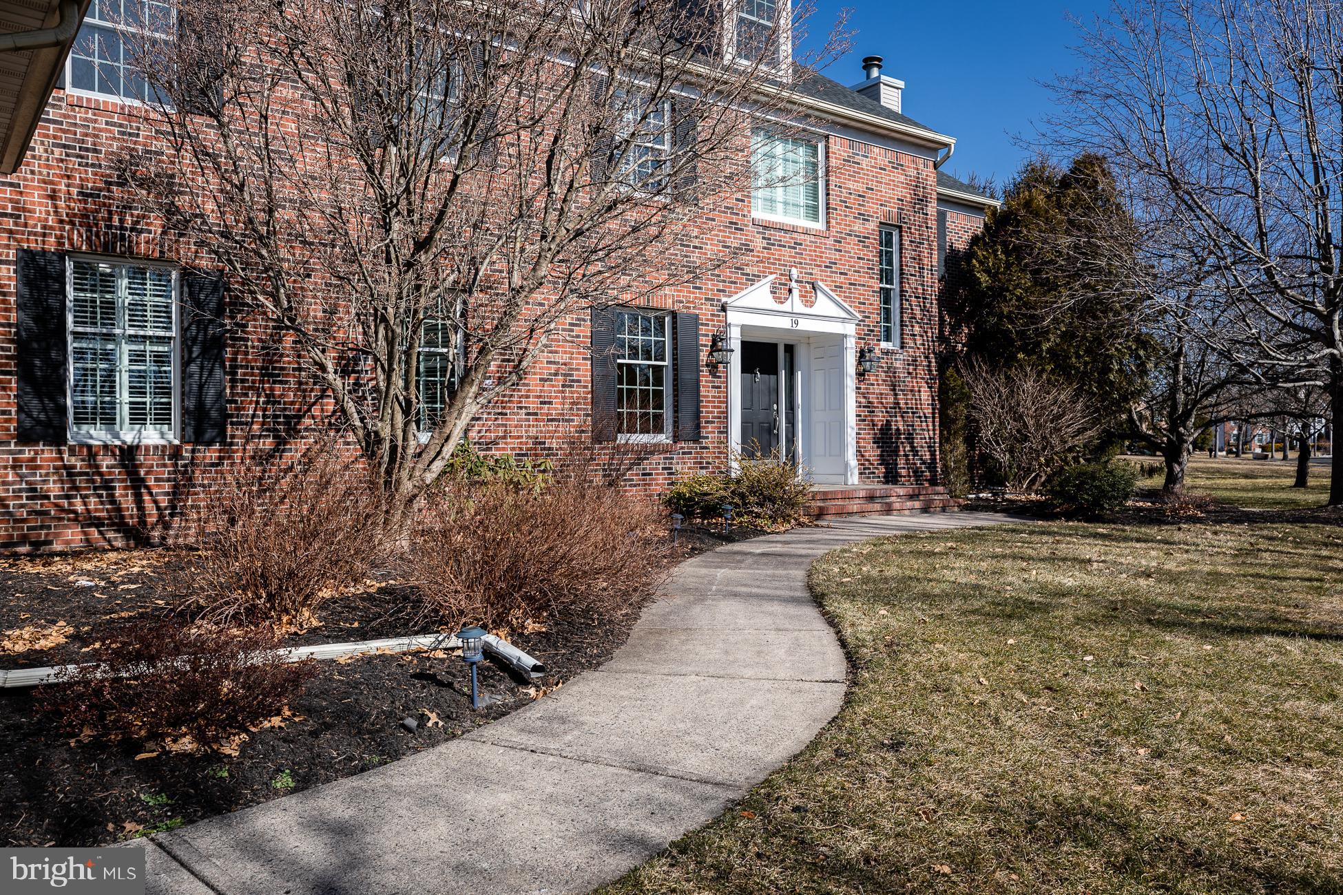 19 Zaitz Farm Road Princeton Junction, NJ 08550 - Photo 4 of 39