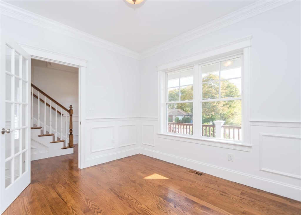 28 Goldencrest Avenue Waltham, MA 02451 - Photo 14 of 42