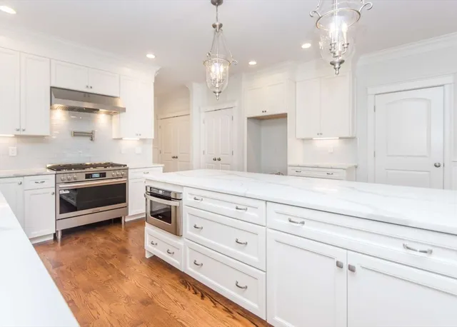 $1,998,000 | 28 Goldencrest Avenue, Waltham, MA 02451