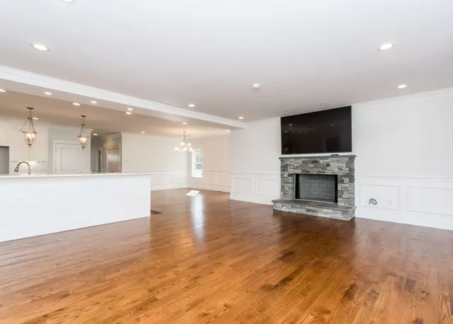 $1,998,000 | 28 Goldencrest Avenue, Waltham, MA 02451