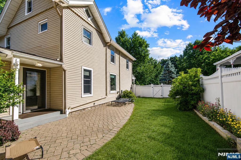 308 Demarest Avenue Closter, NJ 07624 - Photo 33 of 39