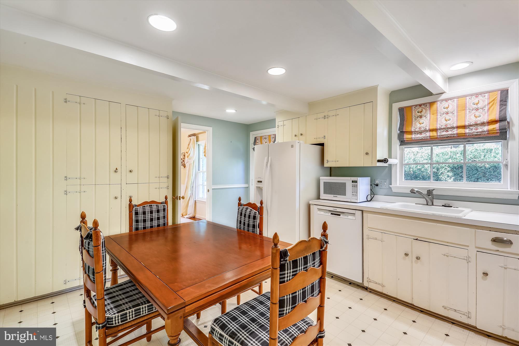 8003 Postoak Road Potomac, MD 20854 - Photo 13 of 32