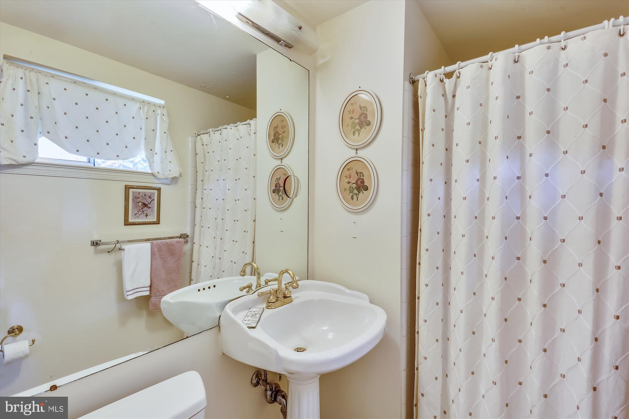 8003 Postoak Road Potomac, MD 20854 - Photo 28 of 32