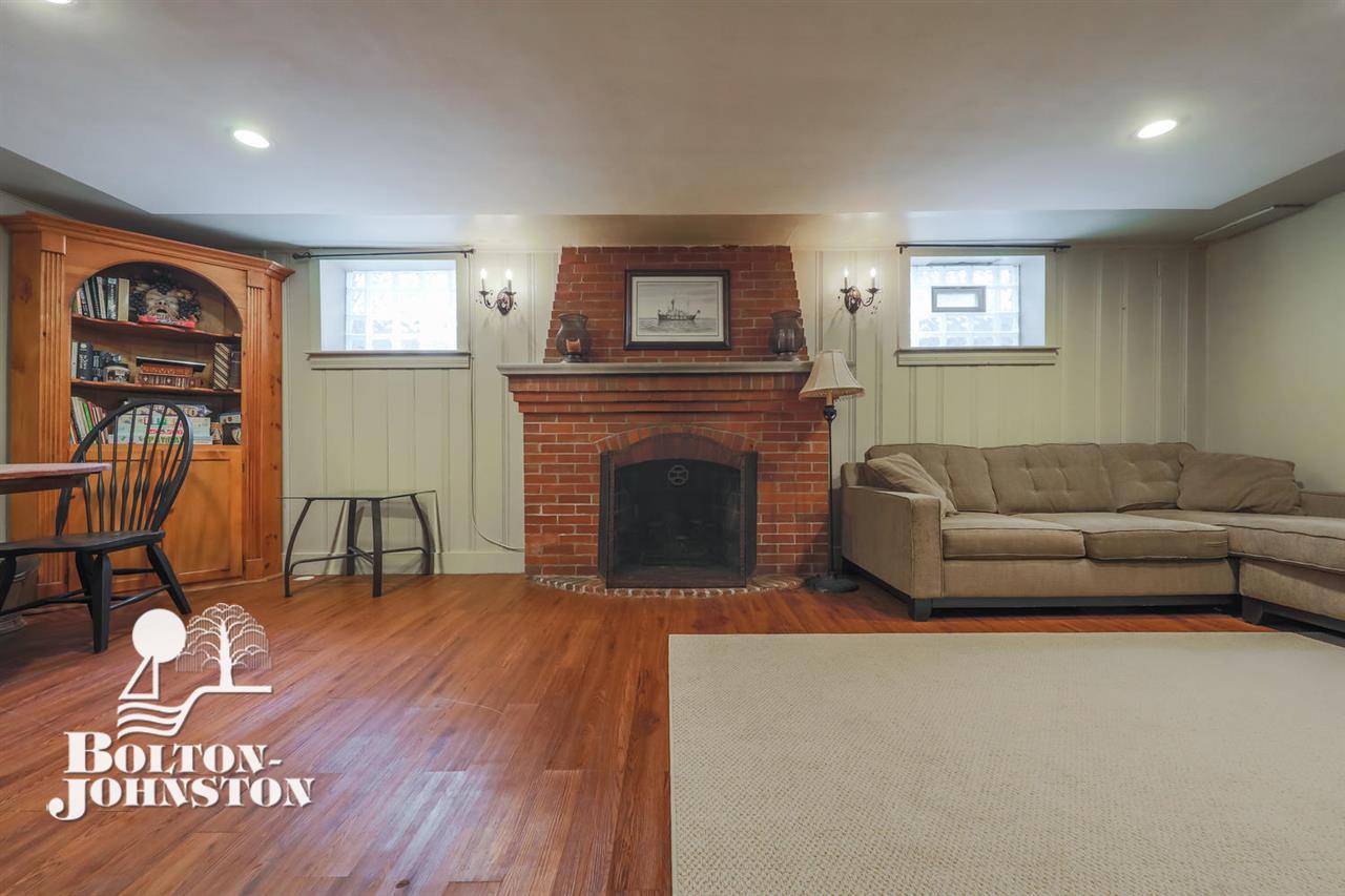 711 Barrington Road Grosse Pointe Park, MI 48215 - Photo 31 of 43