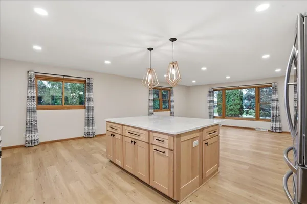 $690,000 | 5566 Mary Lake Road, Waunakee, WI 53597