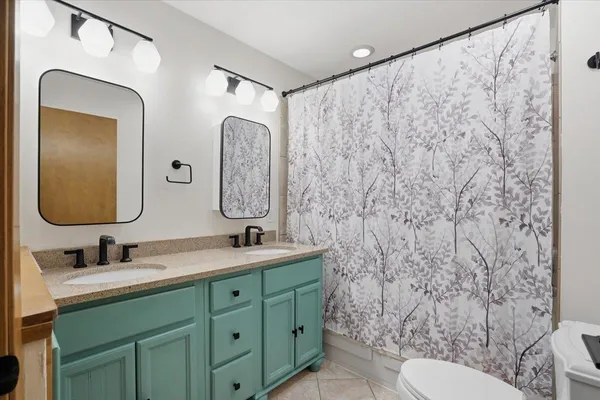 $690,000 | 5566 Mary Lake Road, Waunakee, WI 53597