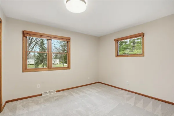 $690,000 | 5566 Mary Lake Road, Waunakee, WI 53597