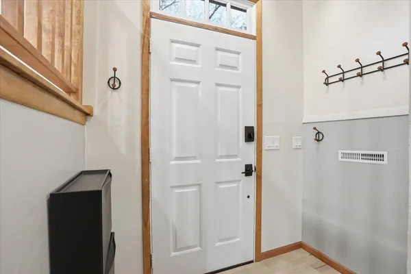 $690,000 | 5566 Mary Lake Road, Waunakee, WI 53597