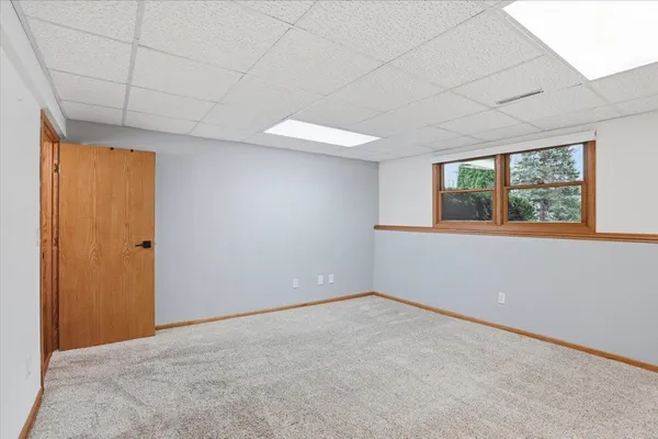 $690,000 | 5566 Mary Lake Road, Waunakee, WI 53597