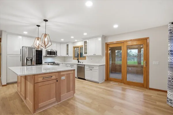 $690,000 | 5566 Mary Lake Road, Waunakee, WI 53597