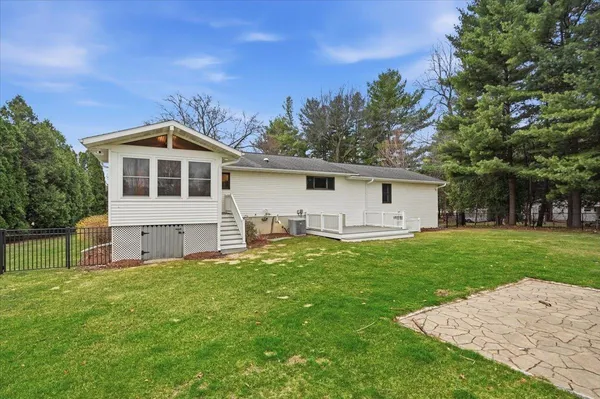 $690,000 | 5566 Mary Lake Road, Waunakee, WI 53597