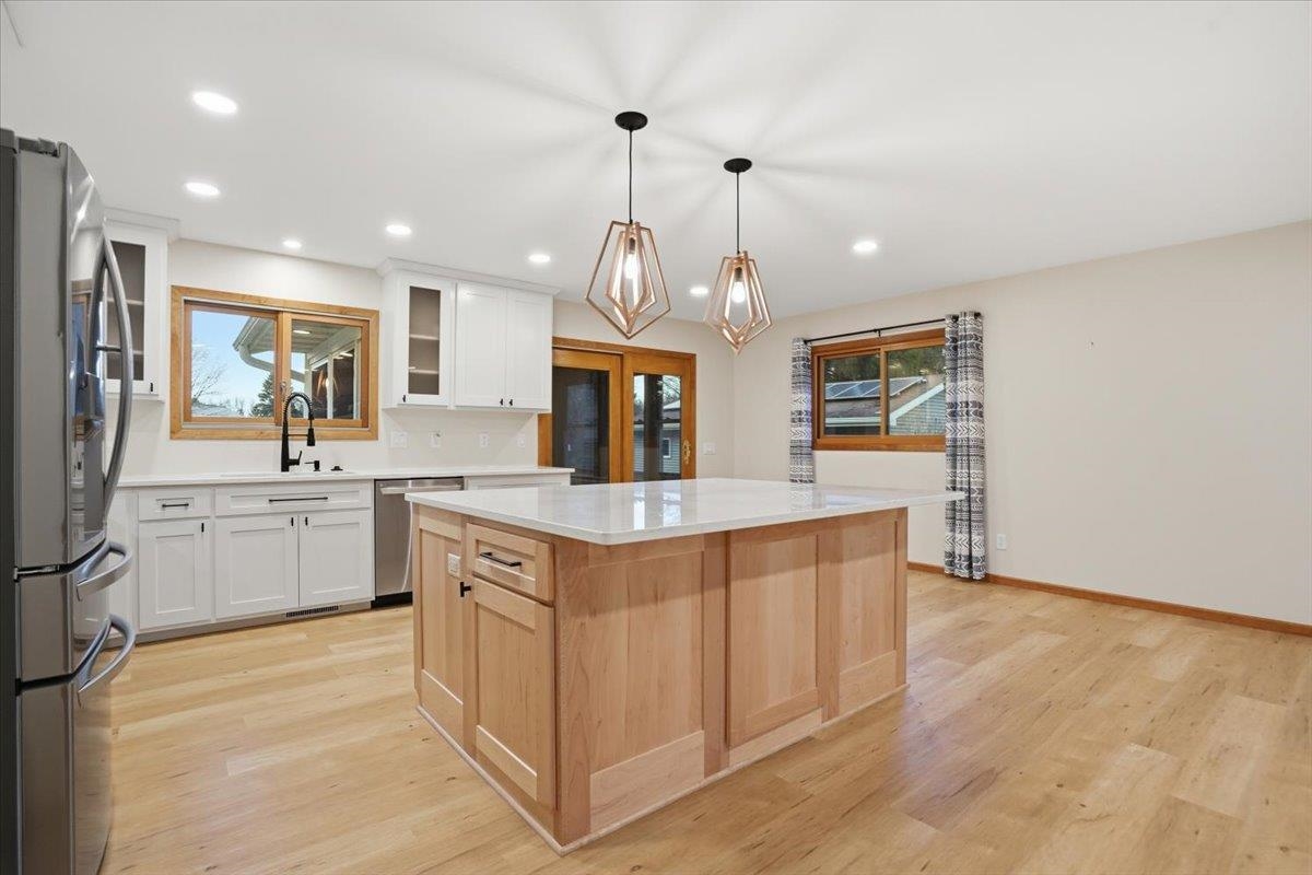 5566 Mary Lake Road Waunakee, WI 53597 - Photo 8 of 53