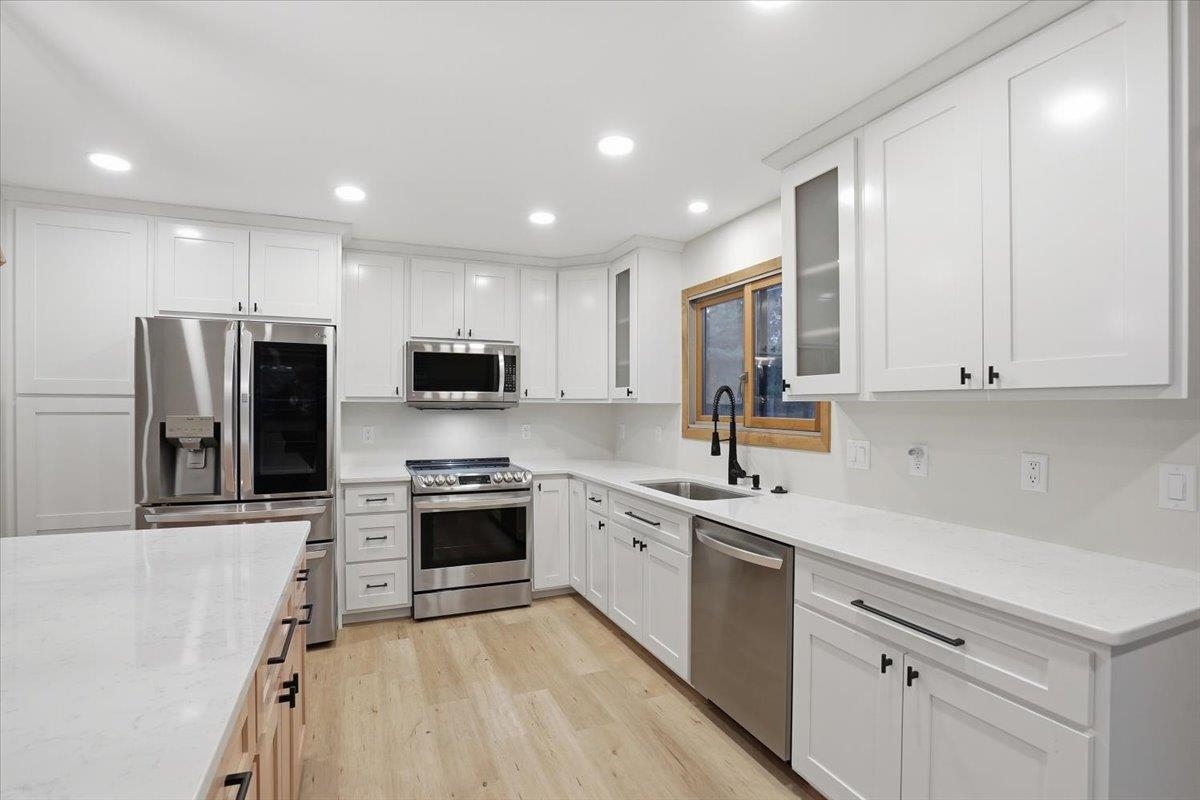 5566 Mary Lake Road Waunakee, WI 53597 - Photo 10 of 53