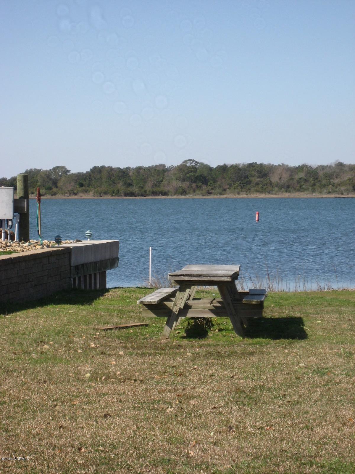 306 Live Oak Road Newport, NC 28570 - Photo 4 of 5 Deeded Bogue Sound access