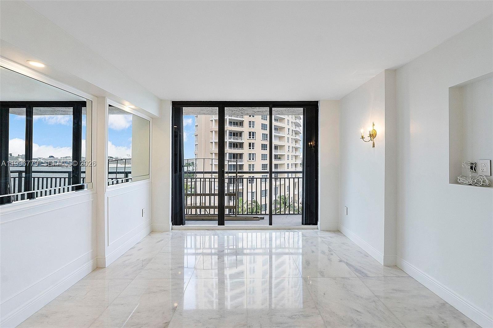 540 Brickell Key Drive, Unit 928 Miami, FL 33131 - Photo 2 of 14