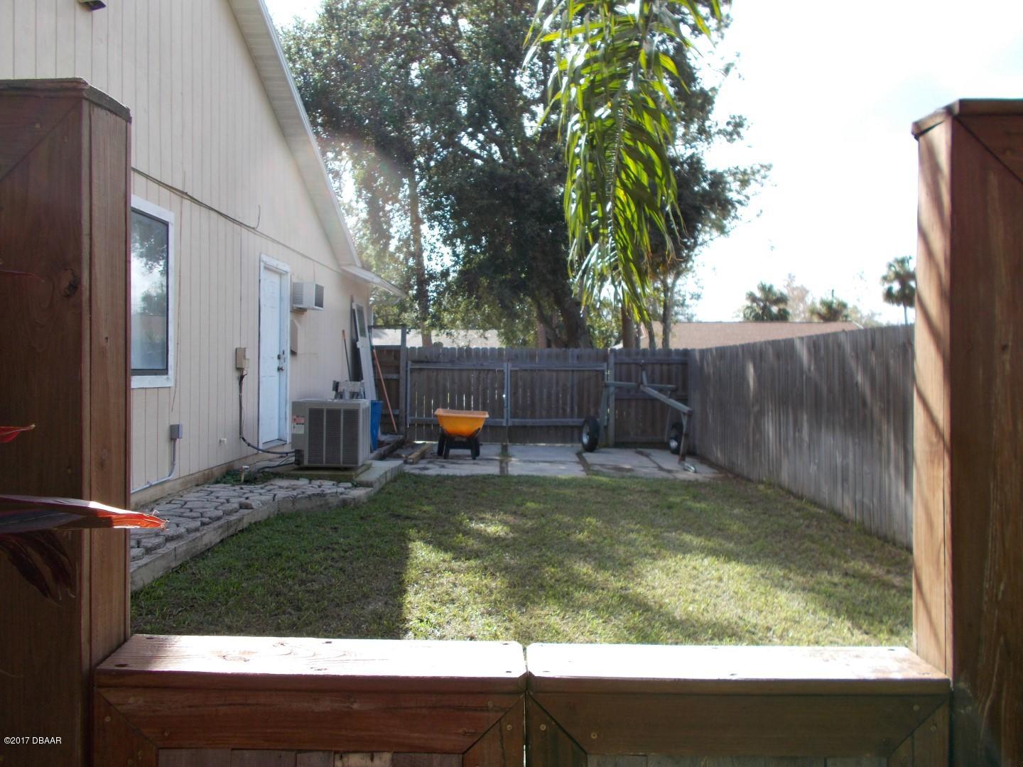 2425 Unity Tree Drive Edgewater, FL 32141 - Photo 13 of 33 DSCN0754 (Large)