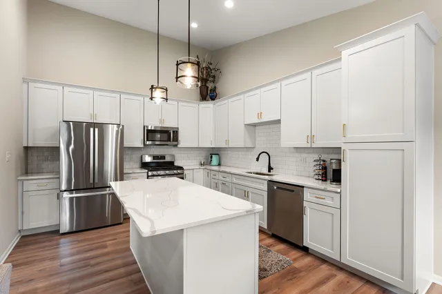 $399,000 | 1609 Melanie Lane, Chesterton, IN 46304