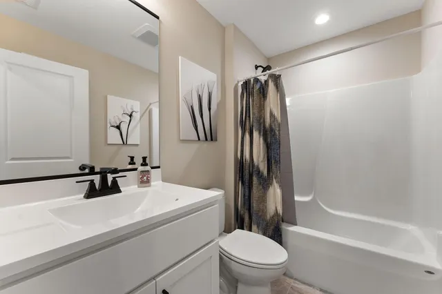 $399,000 | 1609 Melanie Lane, Chesterton, IN 46304