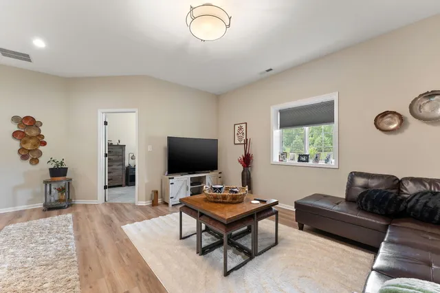 $399,000 | 1609 Melanie Lane, Chesterton, IN 46304