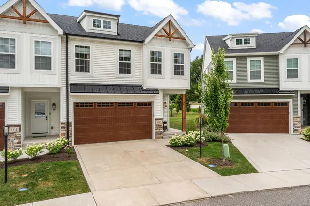 $399,000 | 1609 Melanie Lane, Chesterton, IN 46304