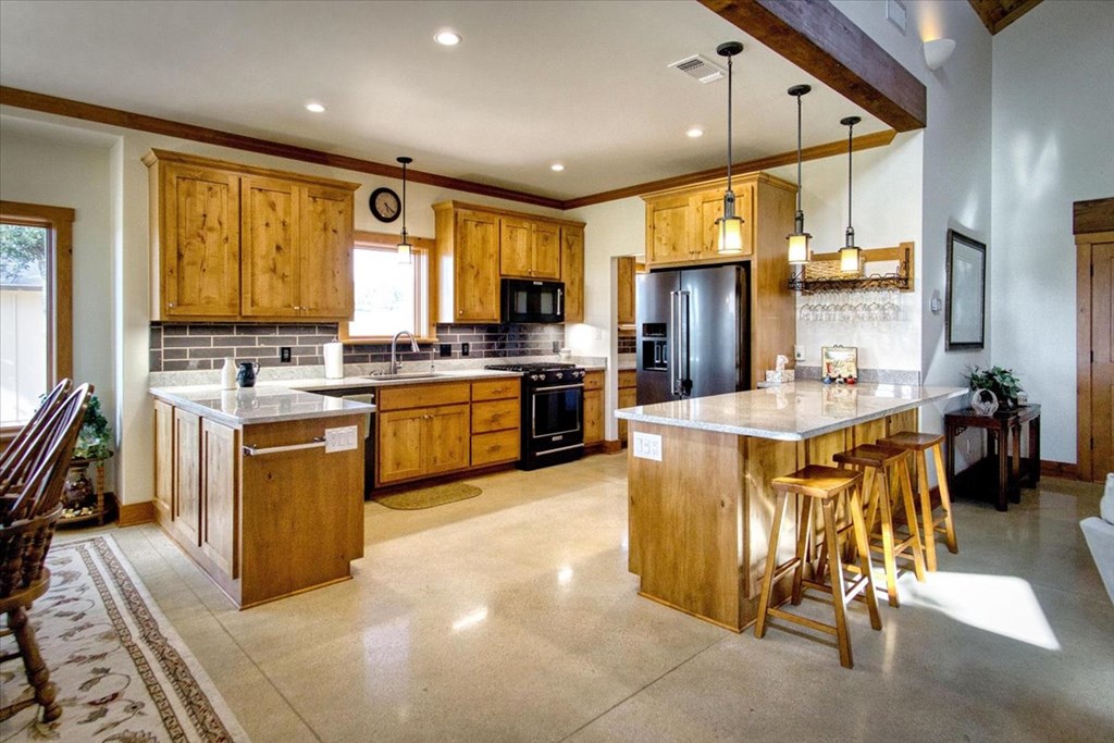 1411 Grape Creek Road Fredericksburg, TX 78624 - Photo 5 of 44