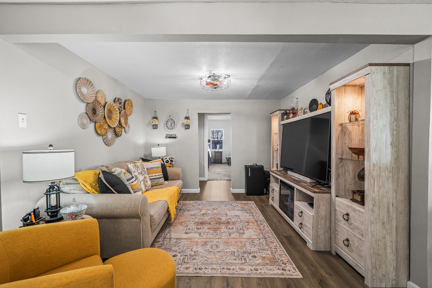 1070 South 1st Street Slaton, TX 79364 - Photo 4 of 20 1070 S 1st Slaton-11