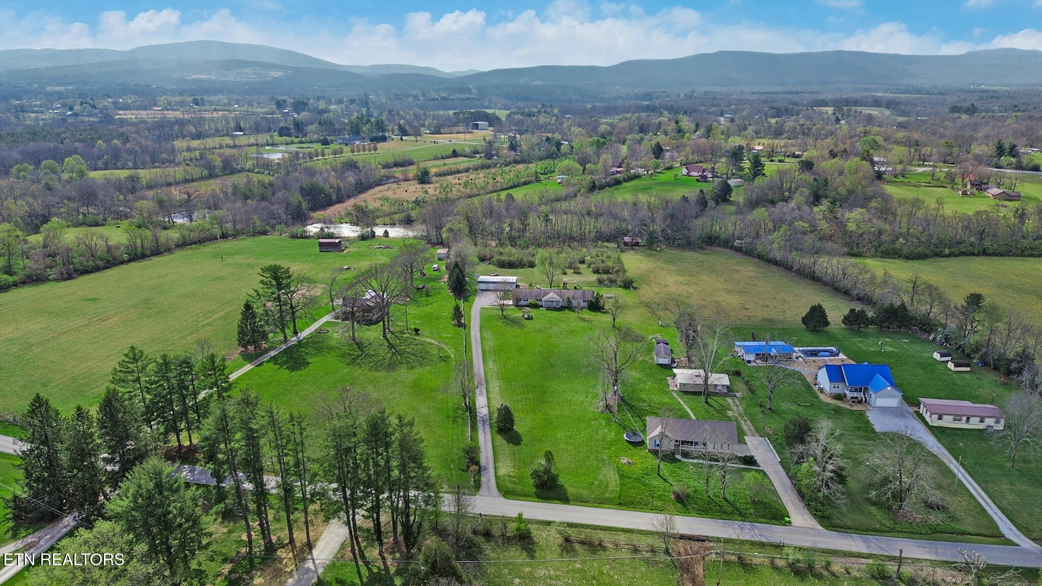 1048 Deep Draw Road Crossville, TN 38555 - Photo 5 of 23 dji_0510-dji_0512