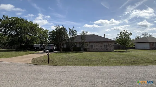 $200,000 | 665 Fallen Oak Drive, Bertram, TX 78605