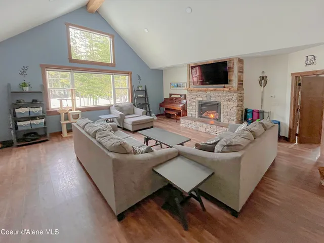 $719,000 | 186 Coyote Trail, Sandpoint, ID 83864