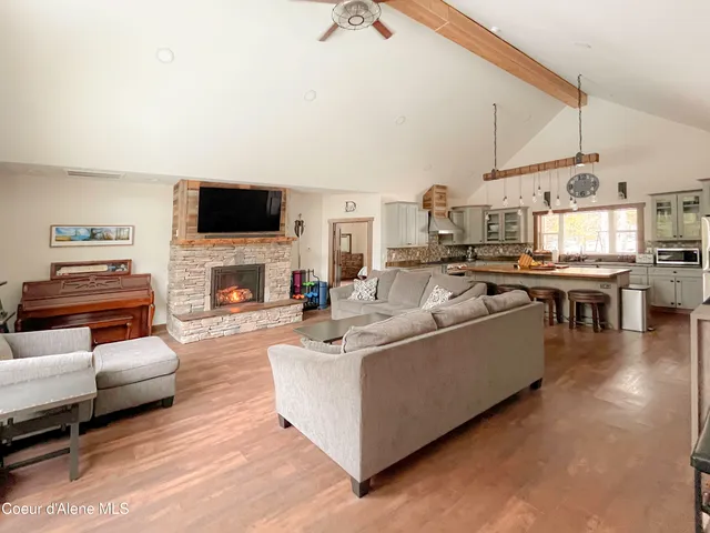 $719,000 | 186 Coyote Trail, Sandpoint, ID 83864