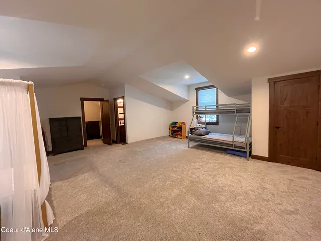 $719,000 | 186 Coyote Trail, Sandpoint, ID 83864