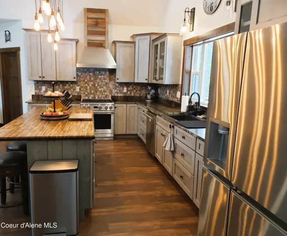 $719,000 | 186 Coyote Trail, Sandpoint, ID 83864