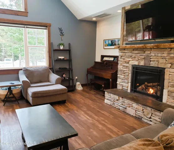 $719,000 | 186 Coyote Trail, Sandpoint, ID 83864