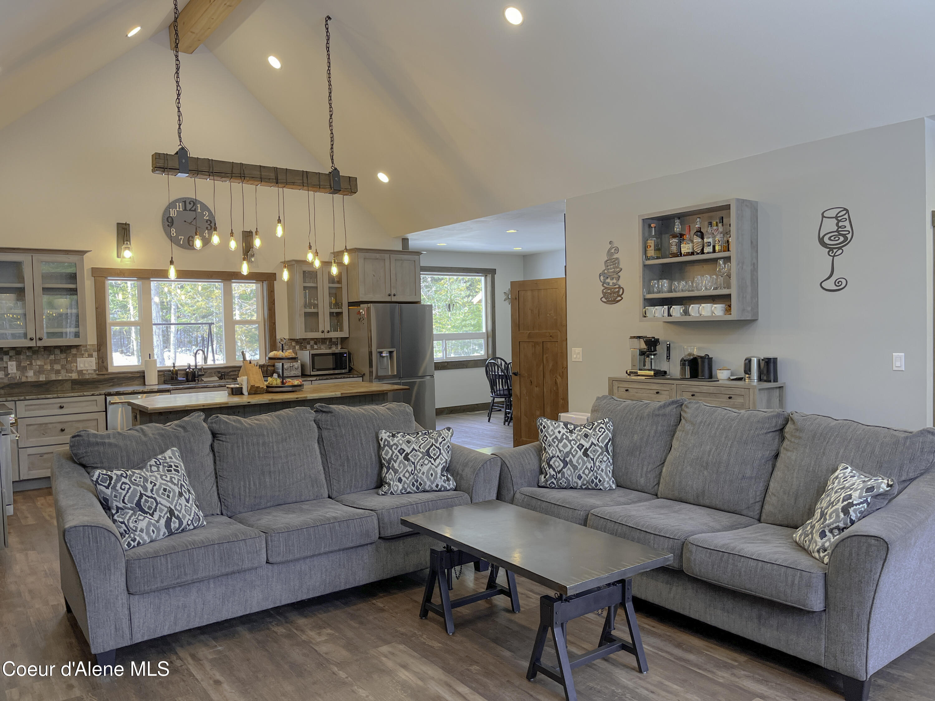 186 Coyote Trail Sandpoint, ID 83864 - Photo 10 of 27 livingroomkitchent