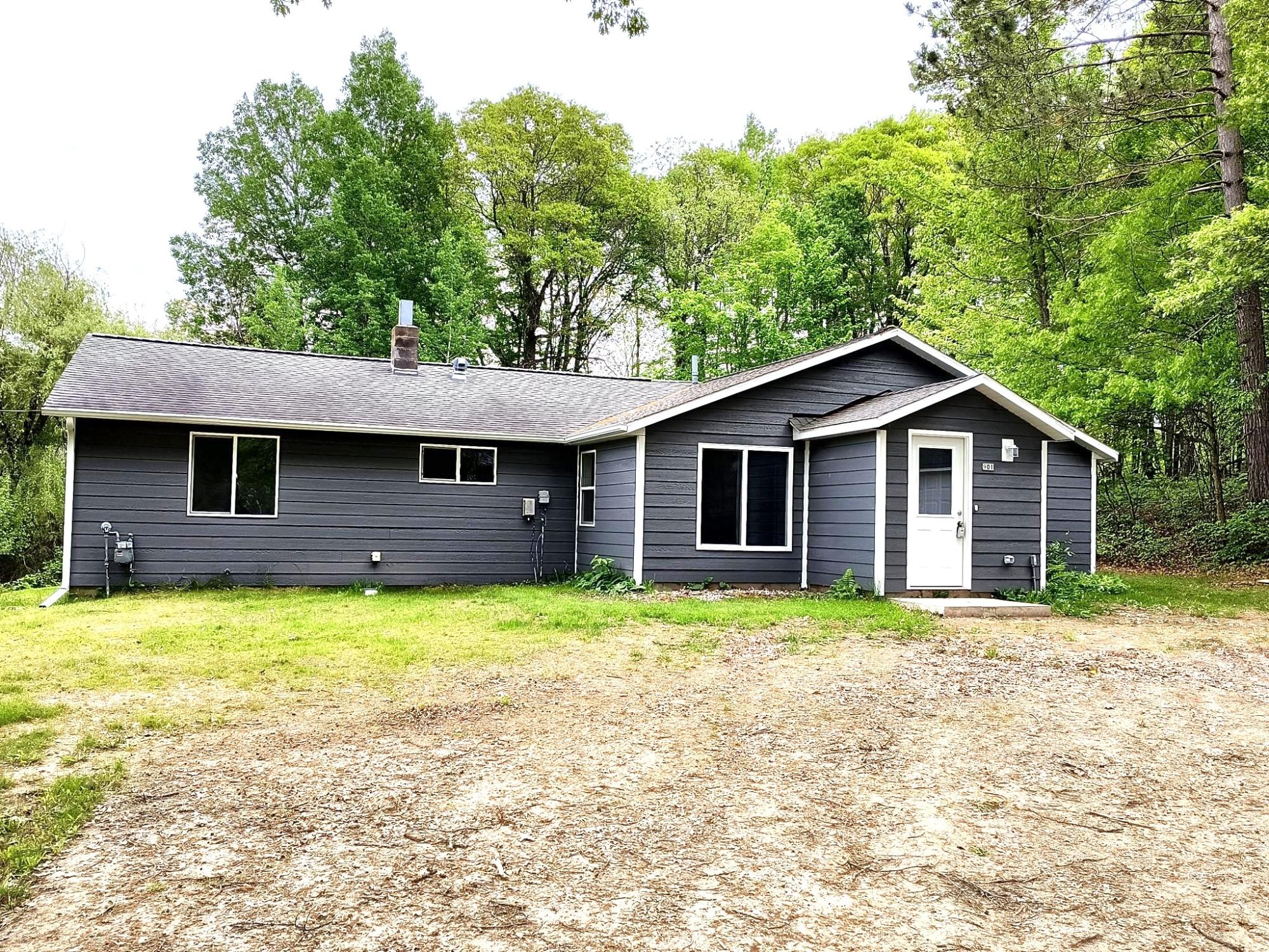 901 Echo Lane Rhinelander, WI 54501 - Photo 2 of 23 Gallery Image 2
