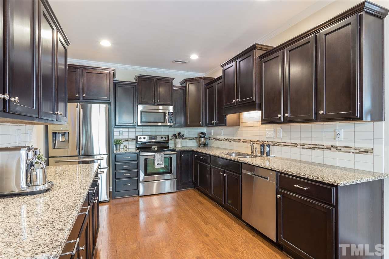 2412 Swans Rest Way Raleigh, NC 27606 - Photo 3 of 20