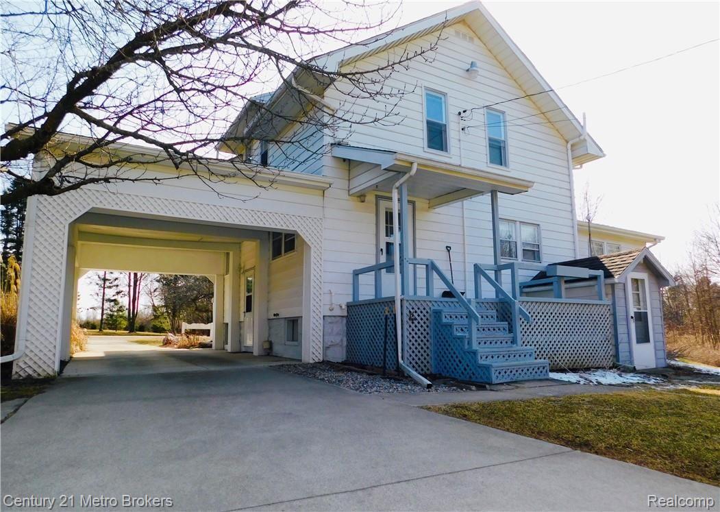 4204 Calkins Road Flint, MI 48532 - Photo 14 of 16 DSCN0116.jpg
