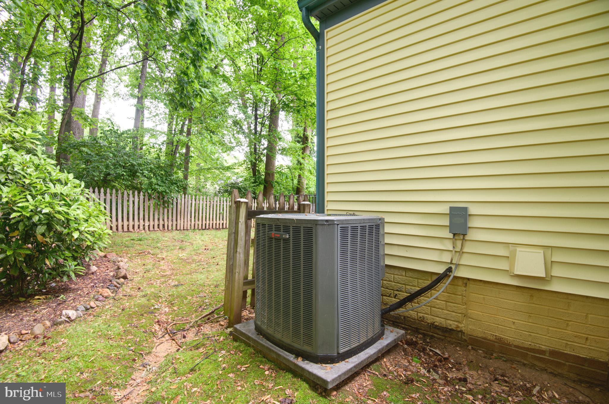 6814 Braddock Road Annandale, VA 22003 - Photo 59 of 68 a view of a wooden fence