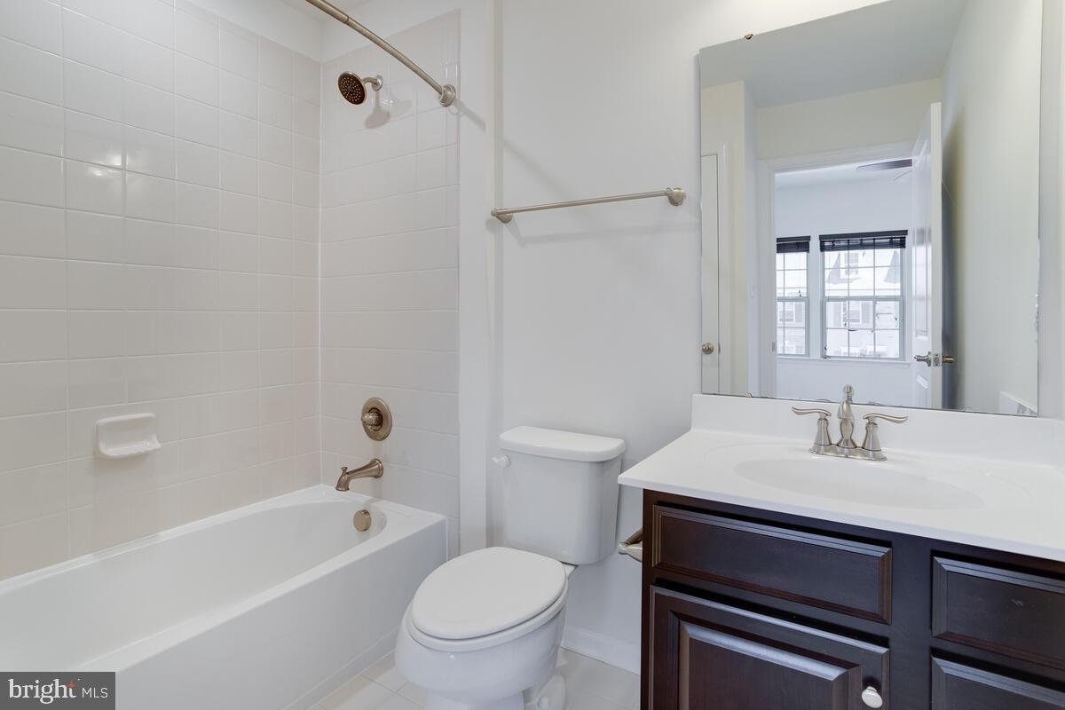 2806 Fredericksburg Road Hanover, MD 21076 - Photo 36 of 58 Full Hall Bathroom