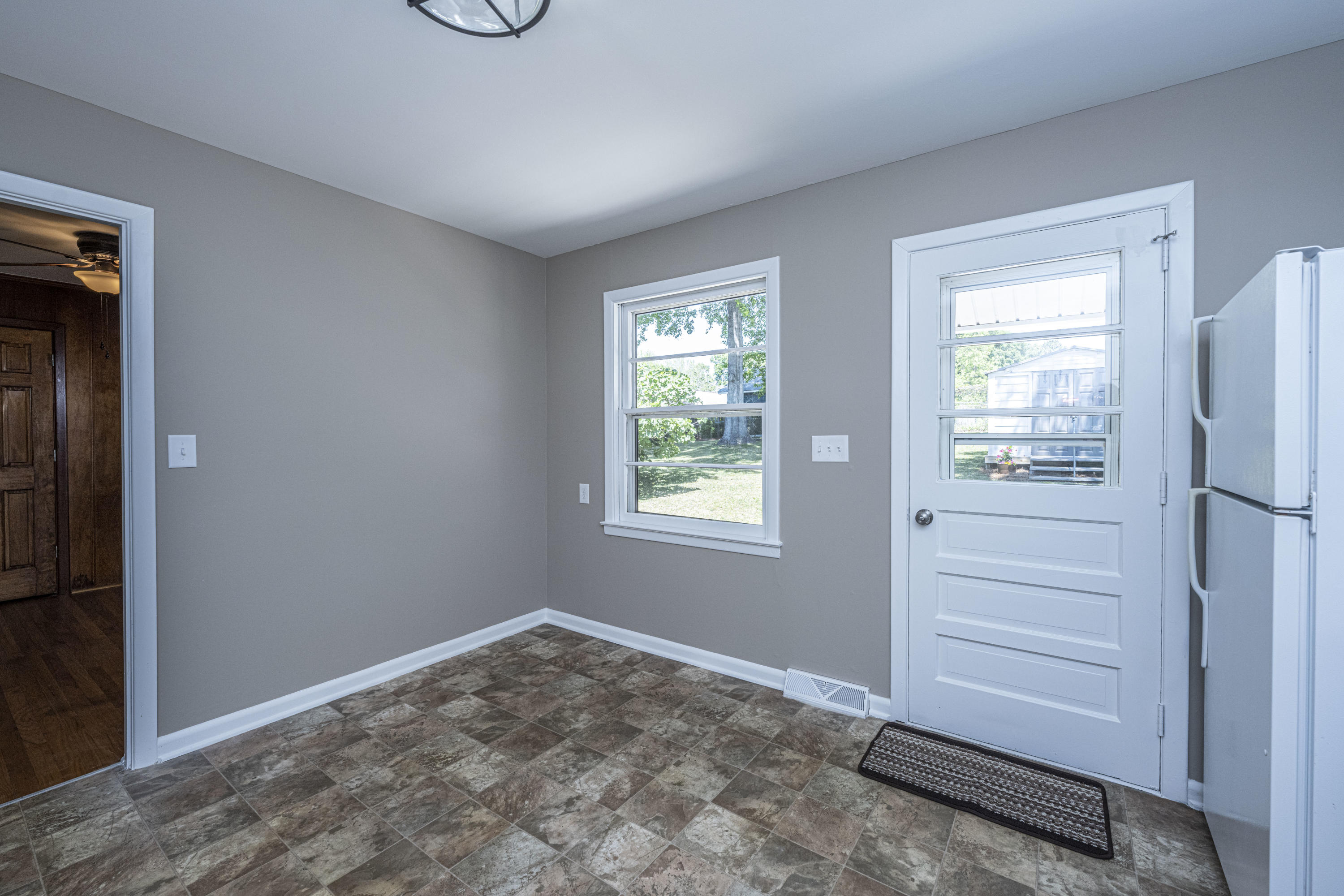6024 Ridgecrest Avenue Hanahan, SC 29410 - Photo 11 of 35 DSC_0438