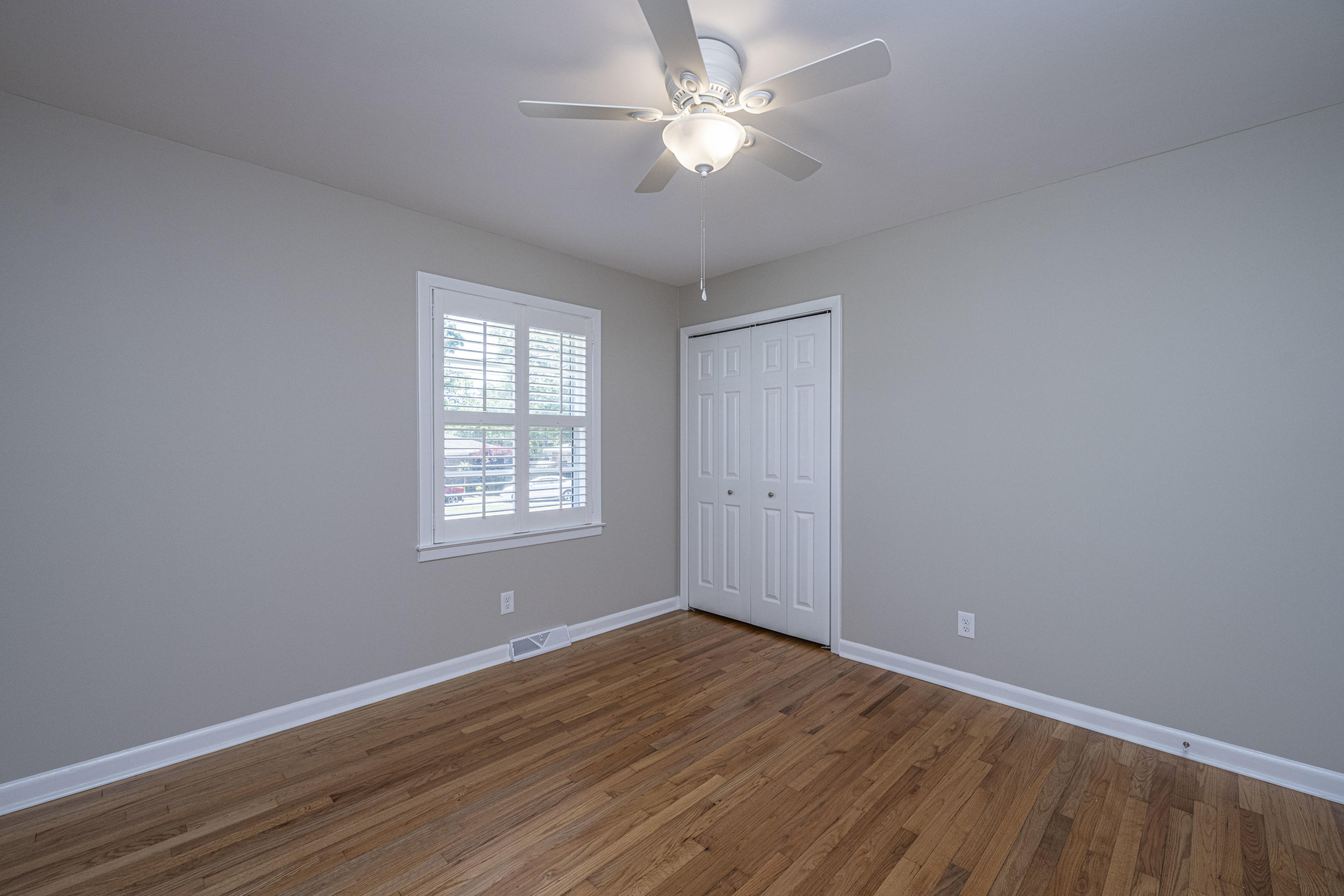 6024 Ridgecrest Avenue Hanahan, SC 29410 - Photo 18 of 35 DSC_0452