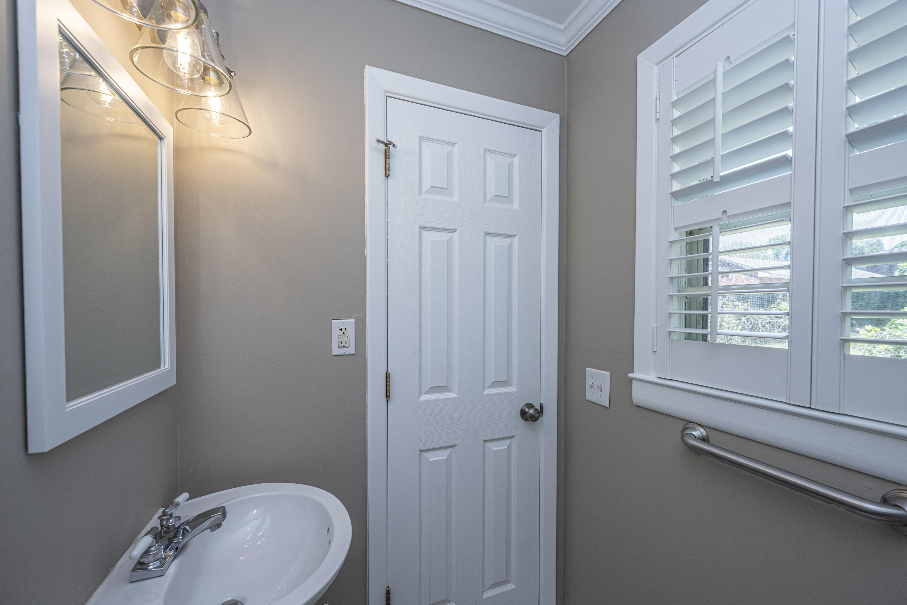 6024 Ridgecrest Avenue Hanahan, SC 29410 - Photo 25 of 35 DSC_0462