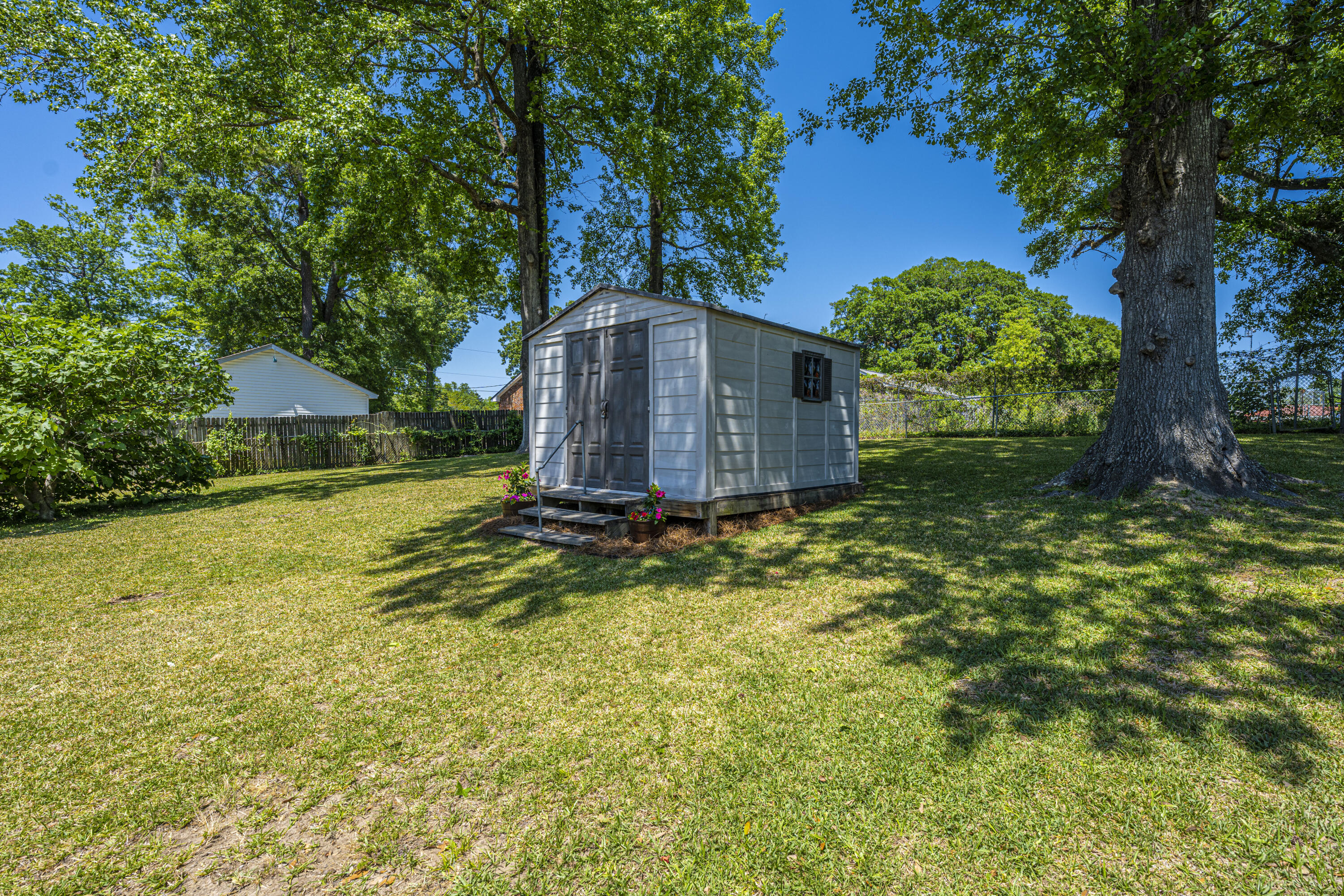 6024 Ridgecrest Avenue Hanahan, SC 29410 - Photo 31 of 35 DSC_0422